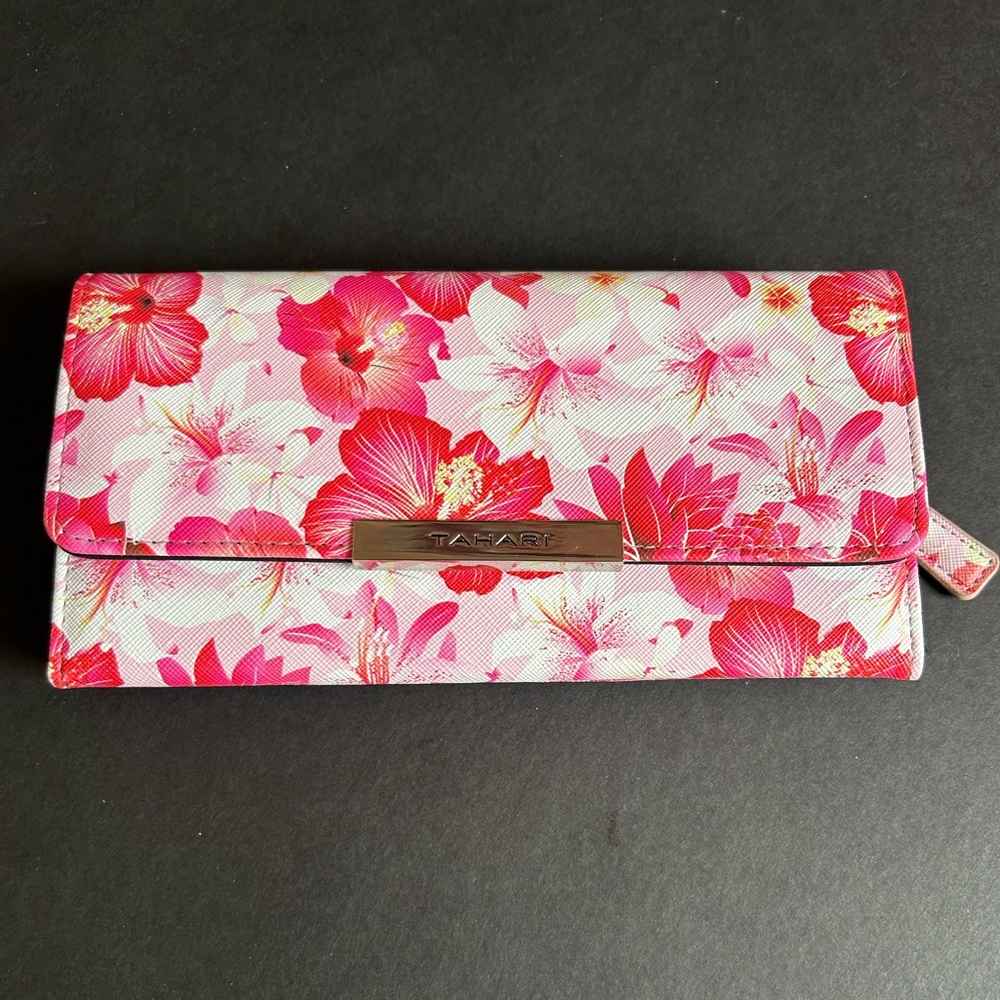 TAHARI Pink Floral Wallet - Picture 4 of 5